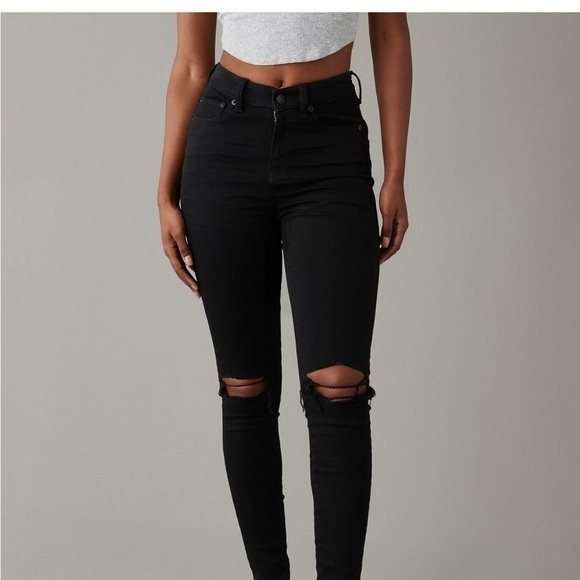 American Eagle Next Level Super High-Rise Jegging in Black Wash. Size 2 short - Picture 1 of 13